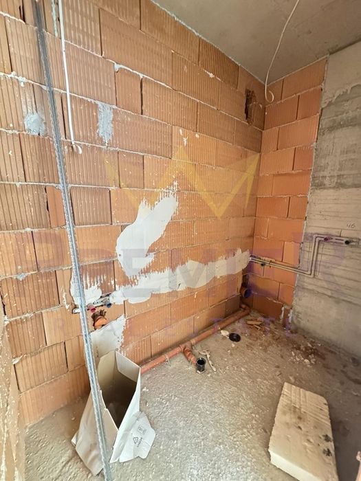 Продава се Тристаен апартамент в Варна, Левски - 102 кв.м за 1726 €/кв.м - Снимка #8