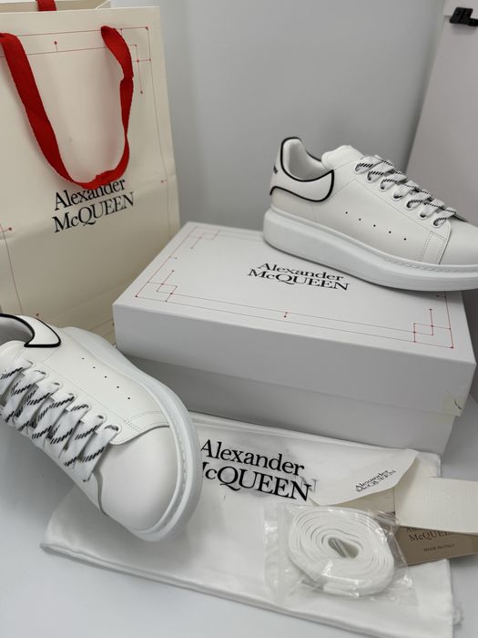 Alexander Mcqueen