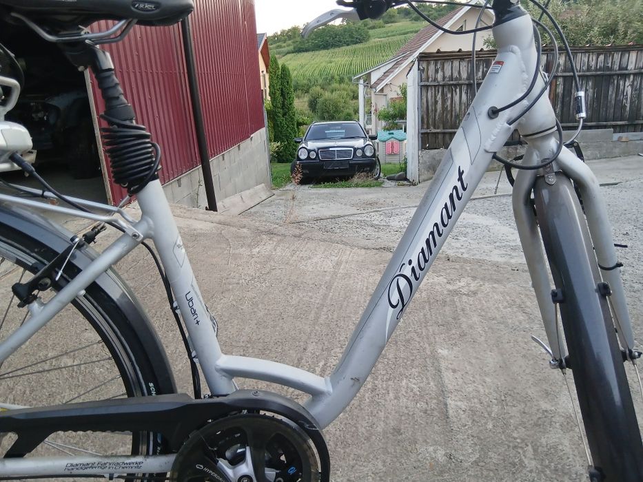 Vând bicicleta Diamant electrica