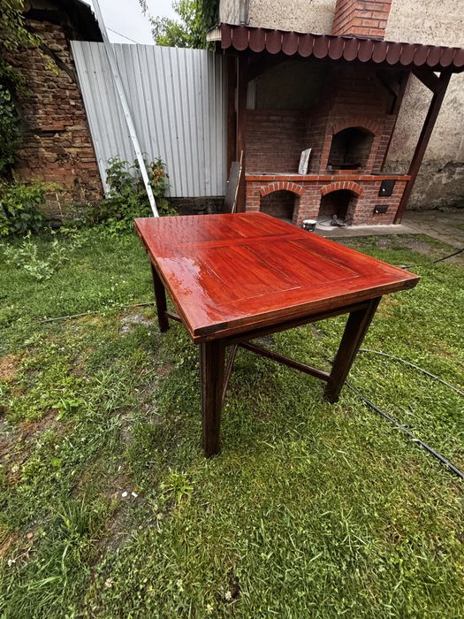 Masa din lemn si 4 scaune