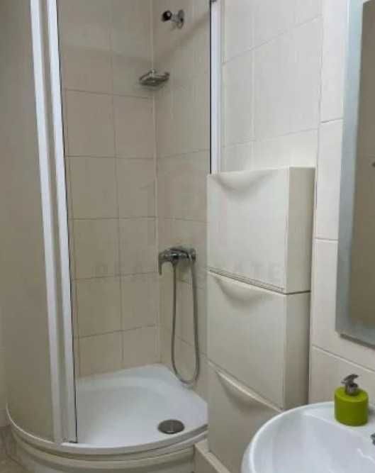 Дава се под наем Едностаен апартамент в Пловдив, Гагарин - 45 кв.м за 178.5 € - Снимка #2