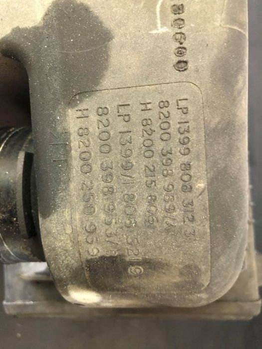 carcasa filtru aer 1.2 b tce d4fh786 renault clio 3 dupa 2007