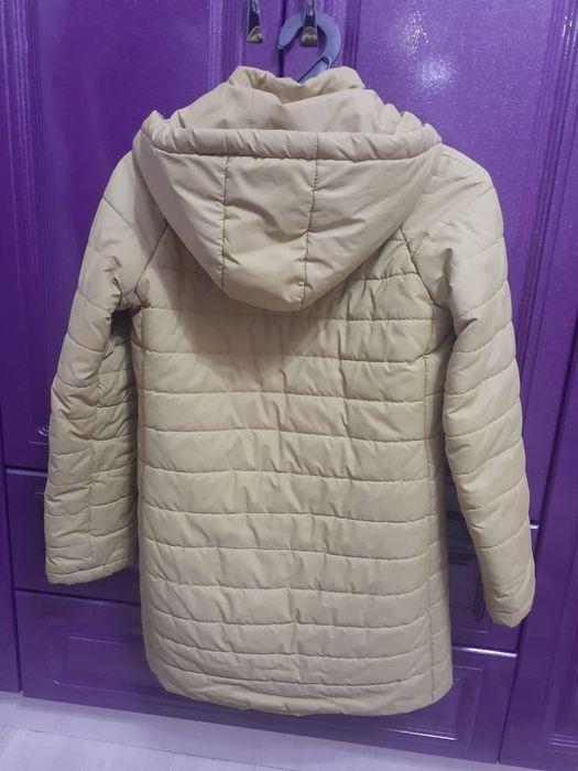 Весенняя куртка отличном состоянии