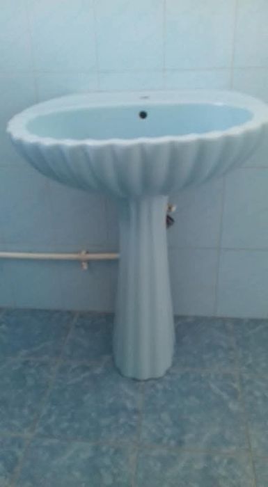 Sanitare  bideu cadă microfibra și chiuvetă mare baie