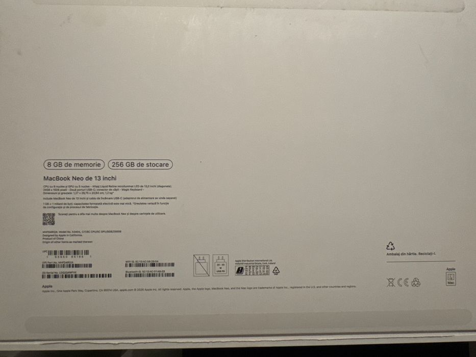 Apple MacBook Neo 13” Verde – 8GB RAM, 256GB SSD, aproape nou