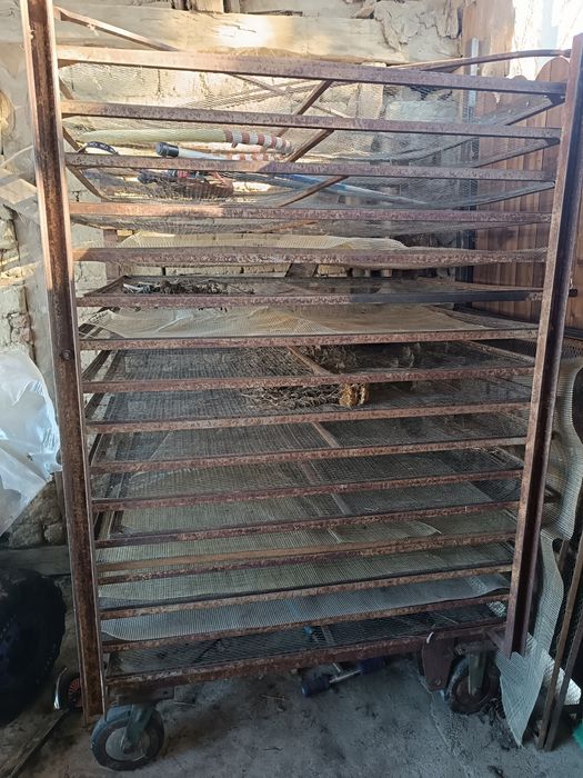 Колички професионална сушилня с тави / сита