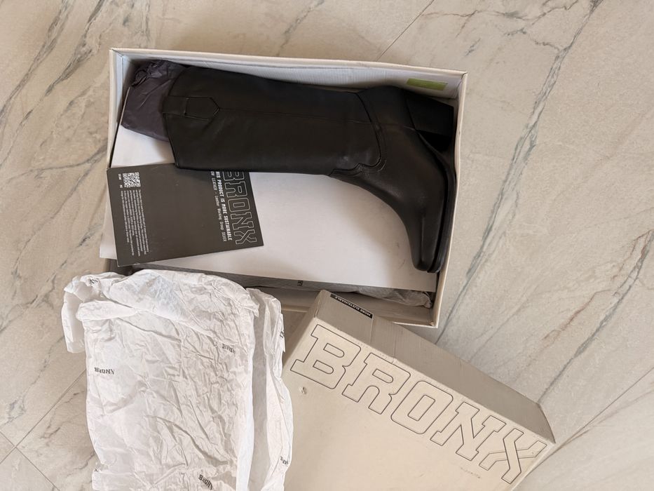 Нови ботуши BRONX Maxi Nappa,  – естествена кожа, EU 39