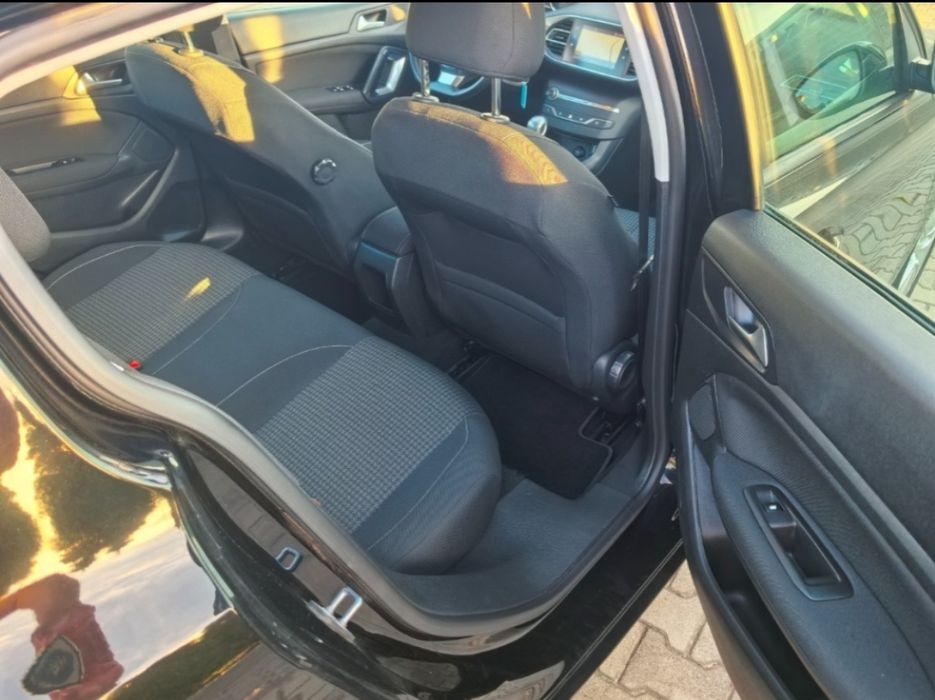 Peugeot 308 1.5BlueHDI 131kc 2018г