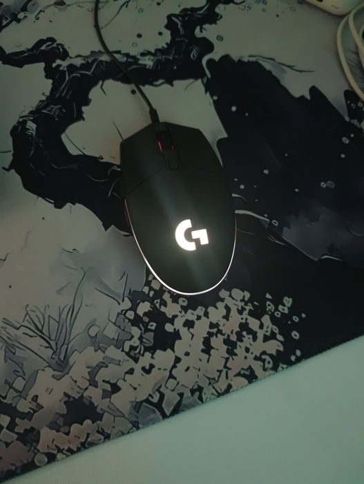Мышка Logitech g102