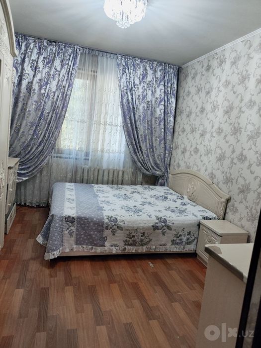 Срочно продам Чиланзар 3 квартал 3/3/4 балкон 1.5×3  мебель + техника