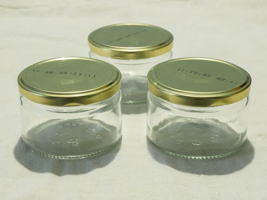 Крышки закручивающиеся для консервирования