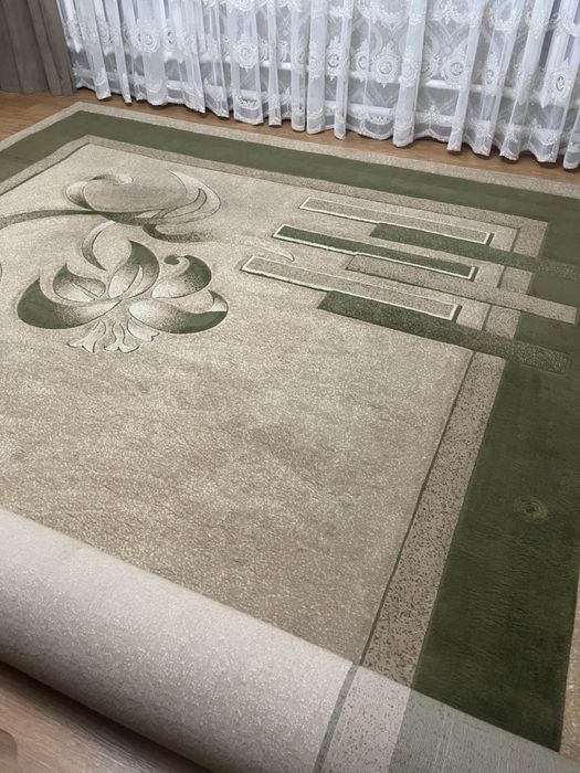 Продам ковер 300х500