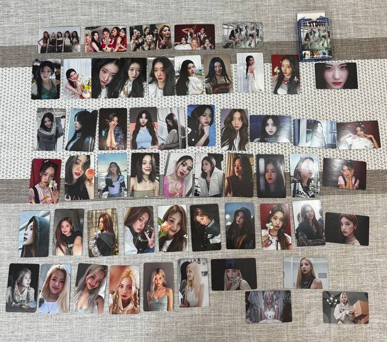 Продам колекционые карты ( Lomo Card  )