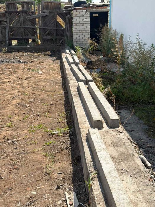Столбики железобетонные для ограждения пастбищ, огородов ,участков