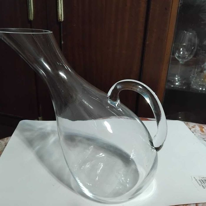 Декантер или гарафа за вино