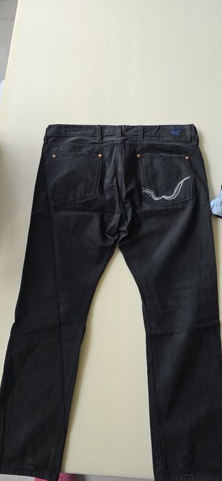 Pantaloni bărbați