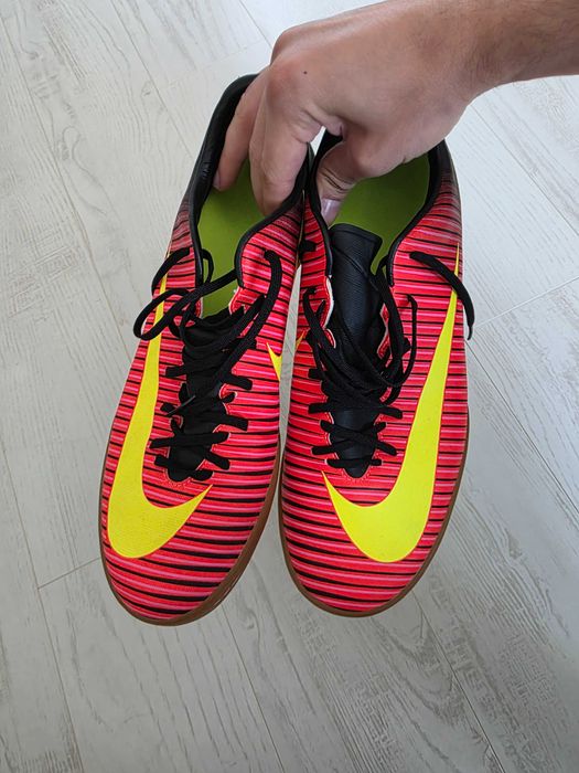 Nike Mercurial - бутонки