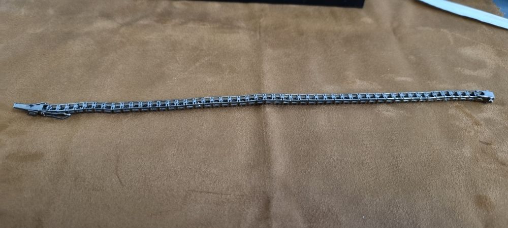 Brățară din aur negru cu diamante negre