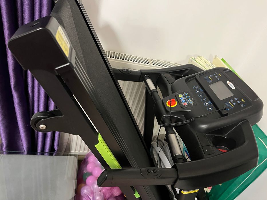 Banda alergare Kondition HM-4200, inclinare automata