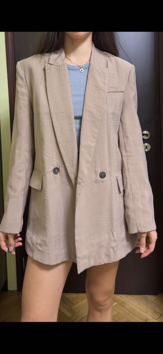 Елегантно удължено бежово сако Reserved – размер M