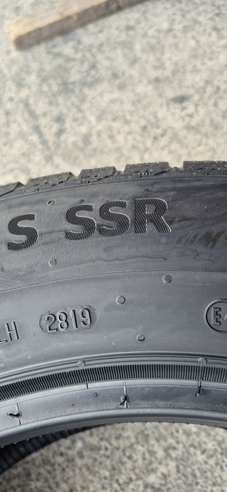 4 anvelope iarna runflat ca noi Continental 255/55/18.Pretul este pe bucata.