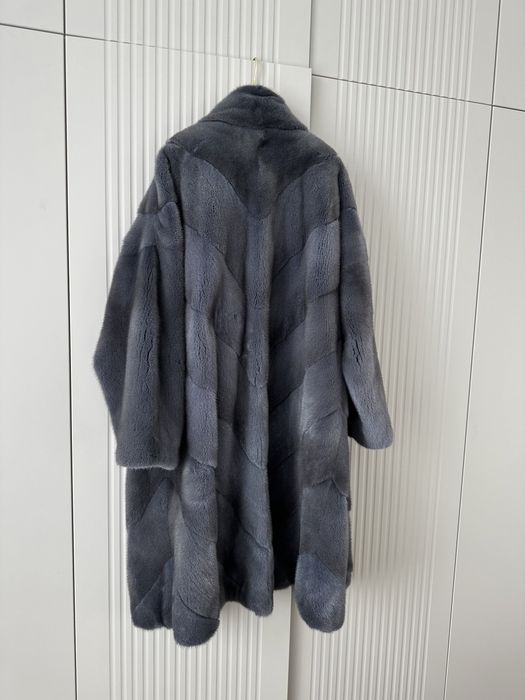 Шуба норковая очень красивая