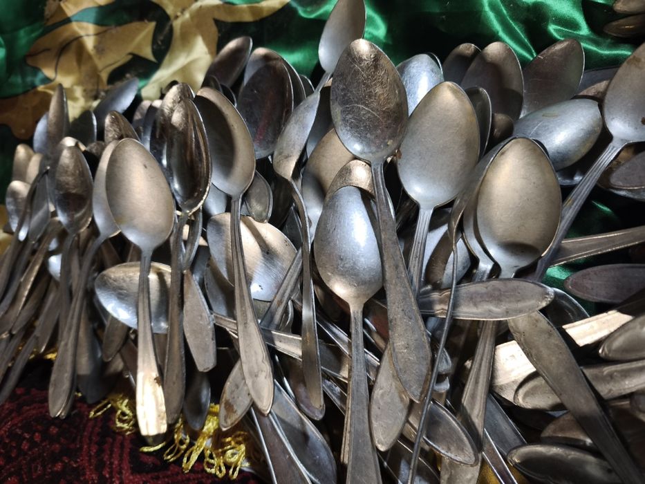 Прибори употребявани,лъжици и вилици