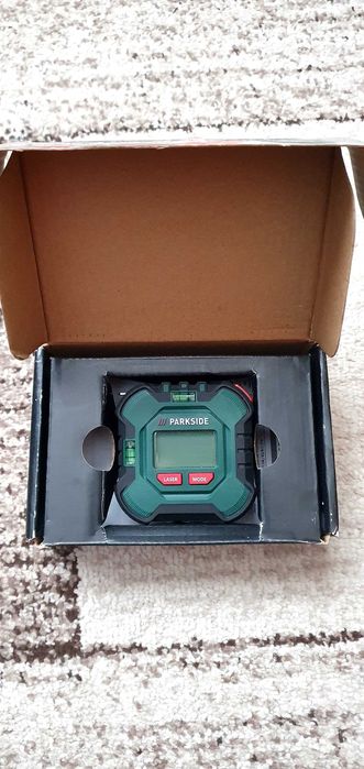 Ruleta laser 50m cu multe operatii