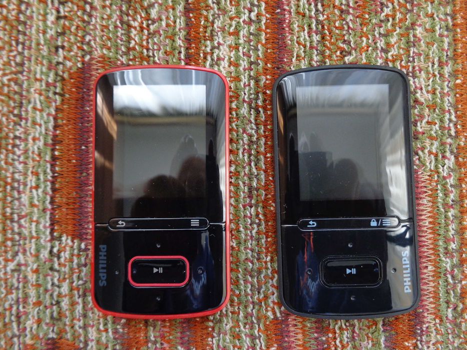 Два MP4 плеъра  Philips.