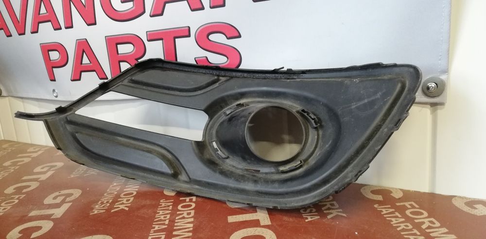 Дясна основа/държач за халоген Renault Megane 3 (2008-2016)