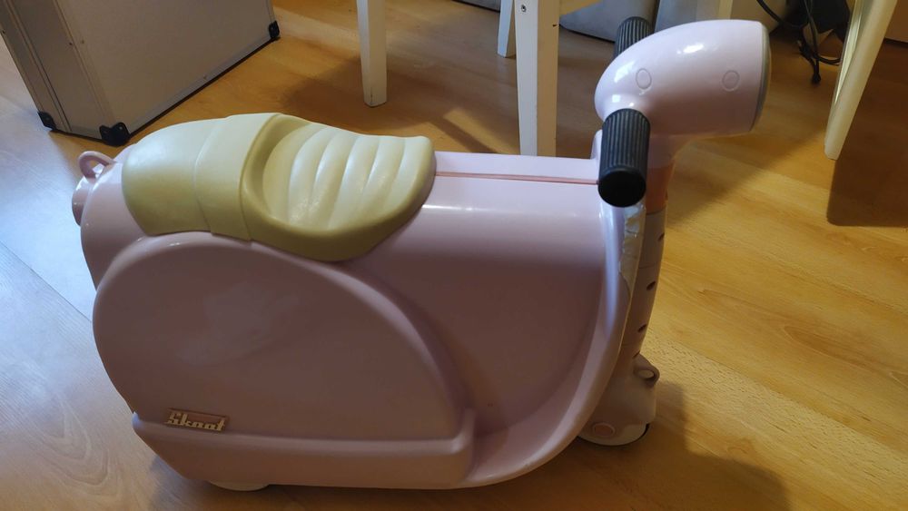 Детски куфар за път скутер моторче