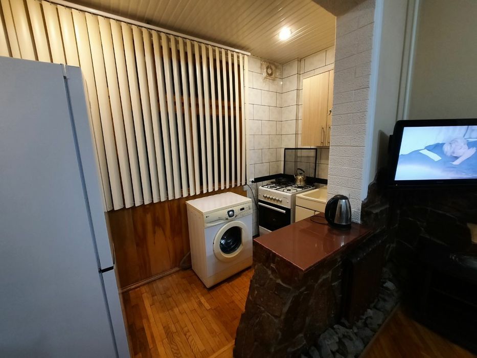 Аренда  квартиры Максим Горький,  художник , буз 1.