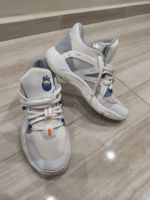 Баскетболни обувки