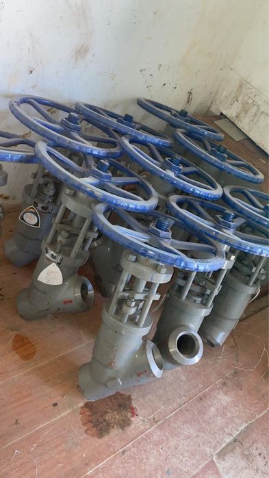 Продам задвижки есть разных типов