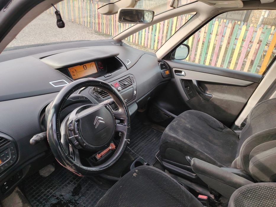 Citroen C4 Picasso / 1.6 Diesel / Automat