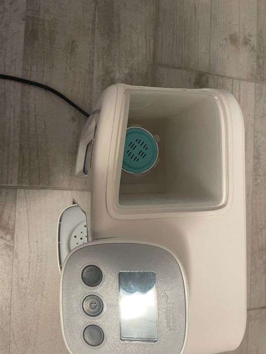 Tommee Tippee машина за адаптирано мляко