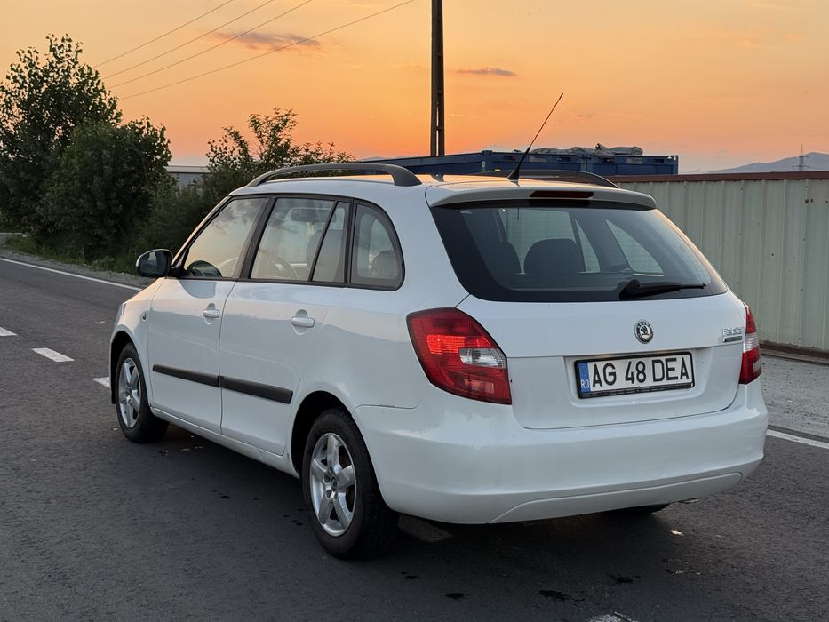 SKODA Fabia 2009 — imagine 4