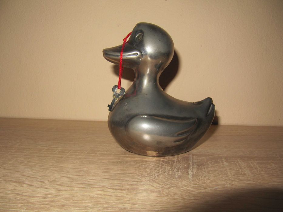 детска спестовна касичка-метално пате