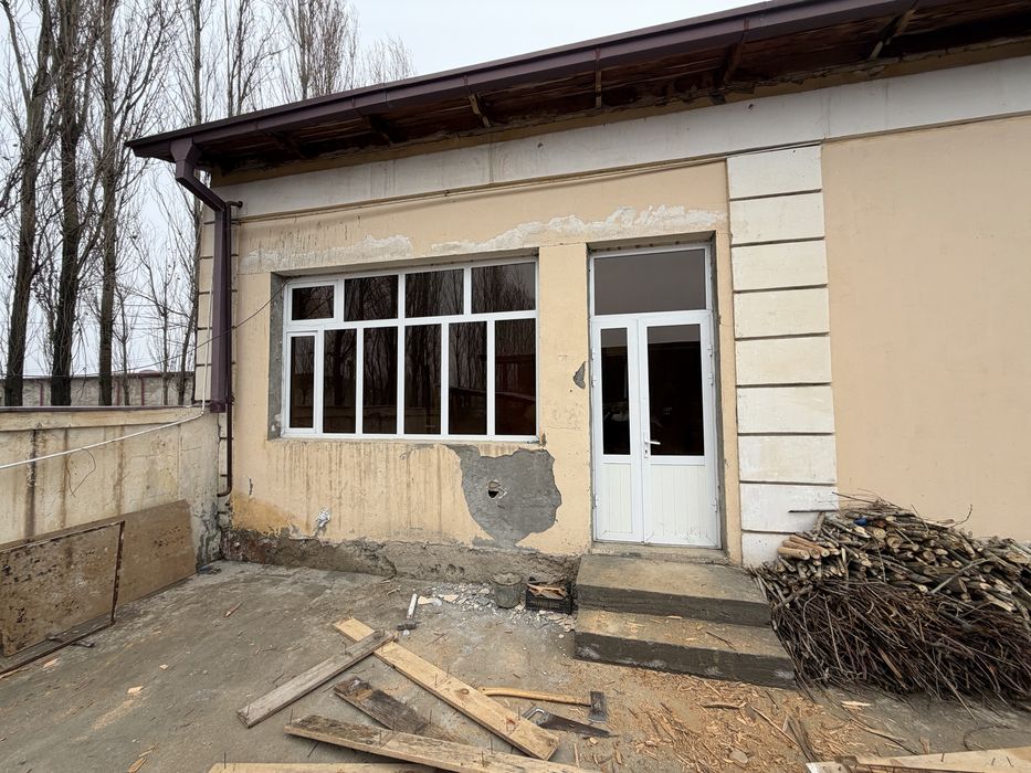 Deraza rom, eshik akfa