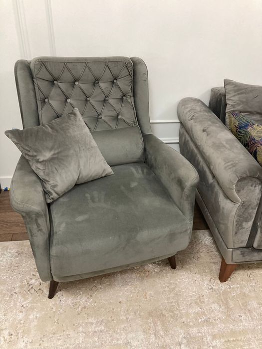 Мягкая мебель (диван)