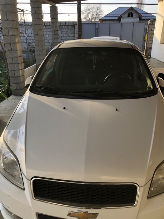 Avtomb Nexia 3 mashina sotiladi 122.000 yurgan 4 pakaleniy metan holat