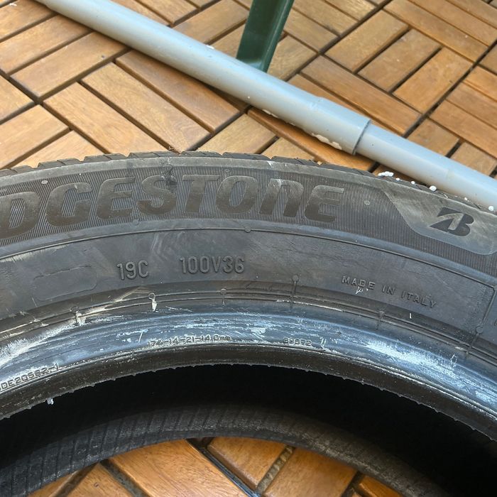 BRIDGESTONE Blizzak LM-005 215/60 R17 100V - 2 броя ДОТ 2624