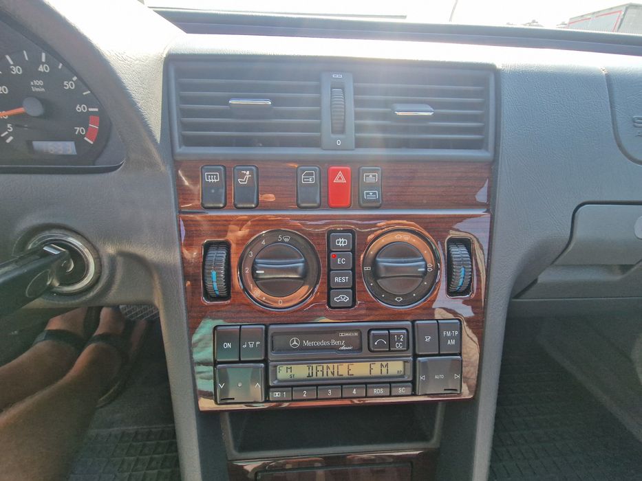 Mercedes C220 W202Masina de EpocaStare Originala 10/10-Acum si in Rate