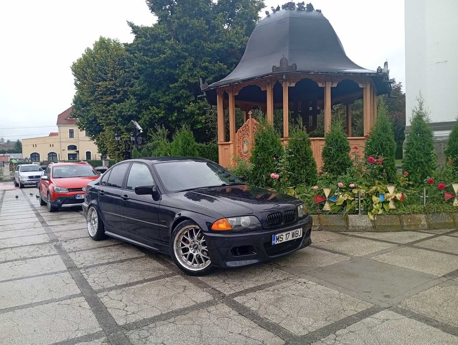 Vând Bmw e46 2.5i