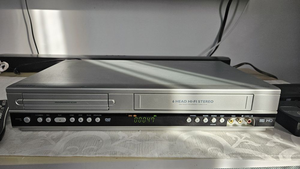 Combo Philips,Dvd player/vhs recorder