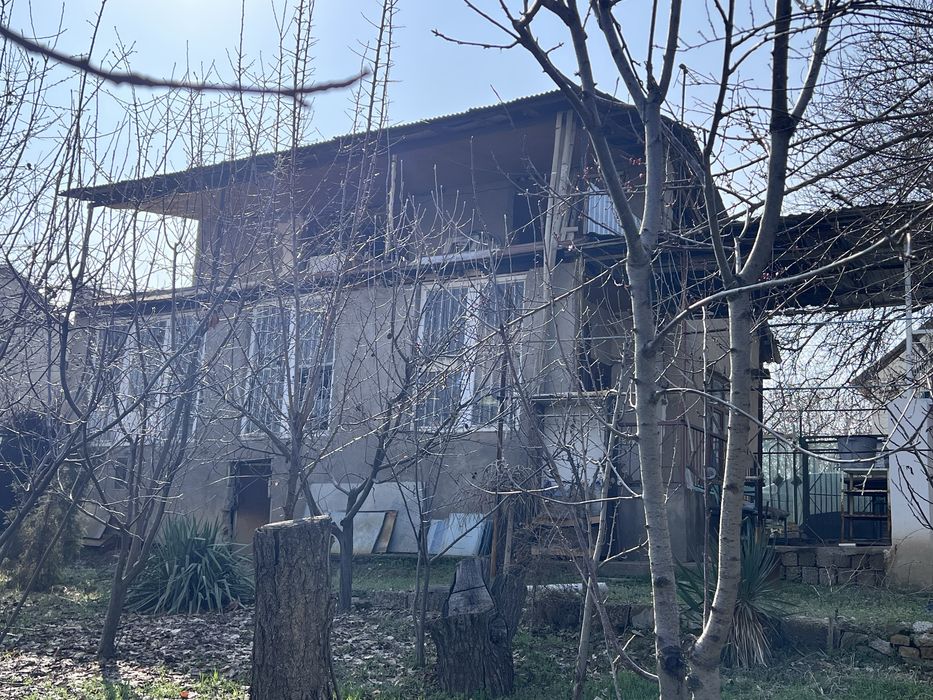 Дачный участок (с домом)