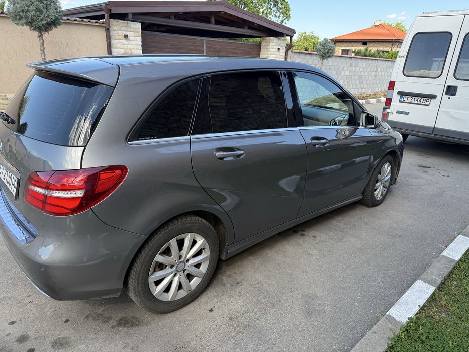 Mercedes B200d OM651