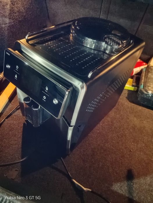 Expresor cafea boabe De'Lounghi
