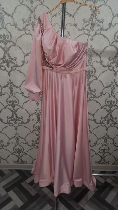 Вечернее платья 5000тг