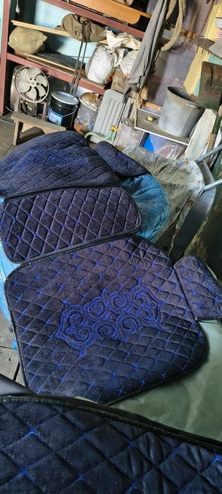 Продам чехлы на авто.